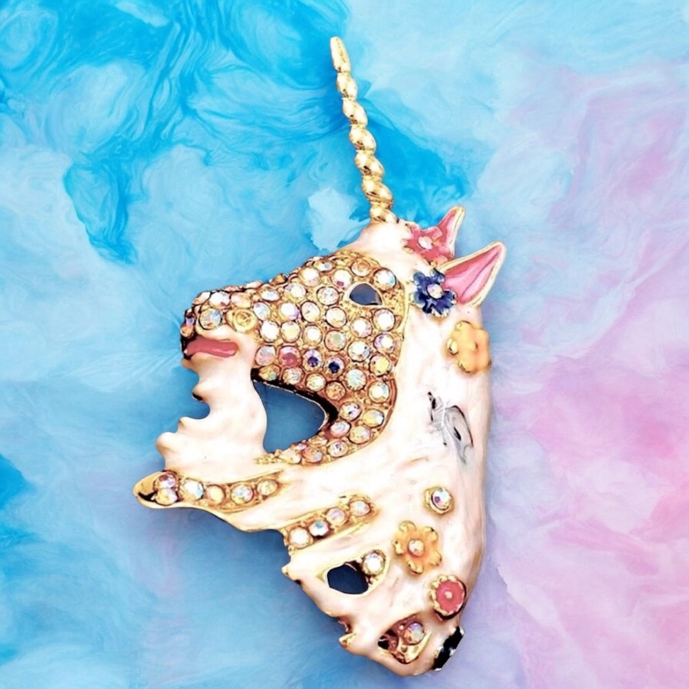 Unicorn White & Multicolored Crystal Enamel Brooch - Picture 3 of 4